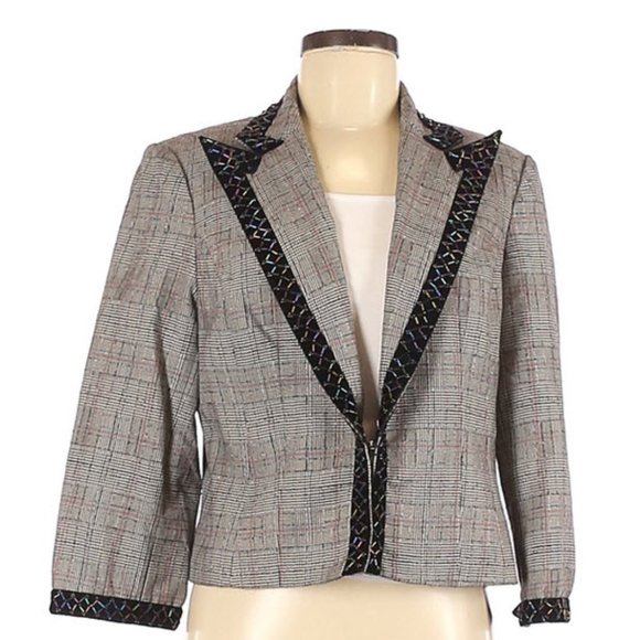 WD Platinum Jackets & Blazers - WD Platinum beaded jacket NEW size 12